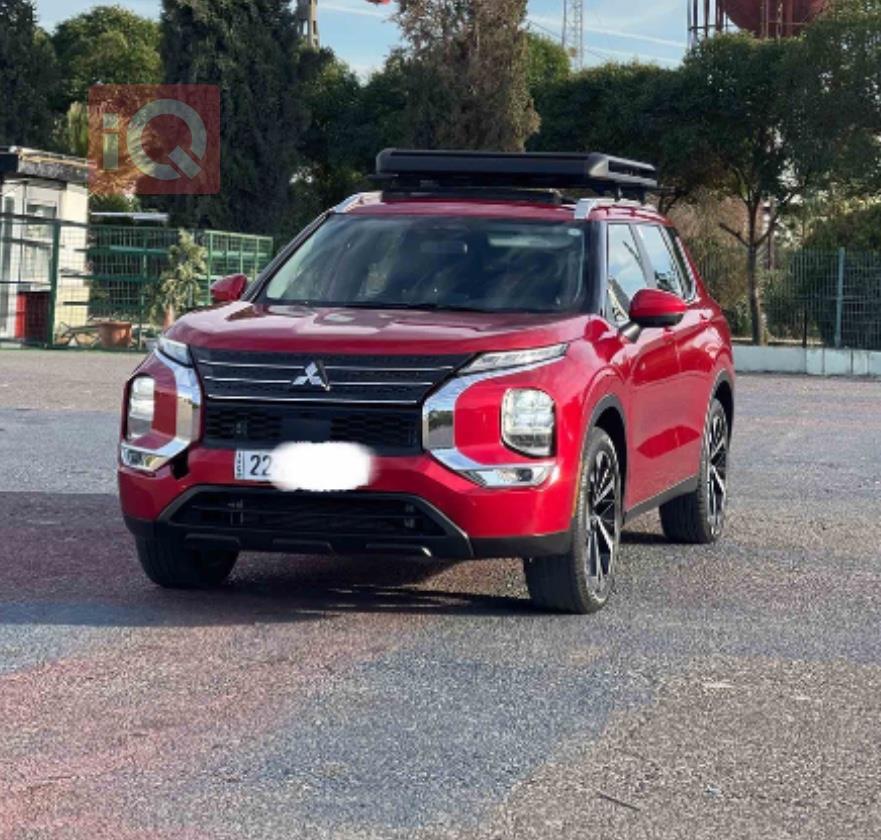 ميتسوبيشي اوتلاندر