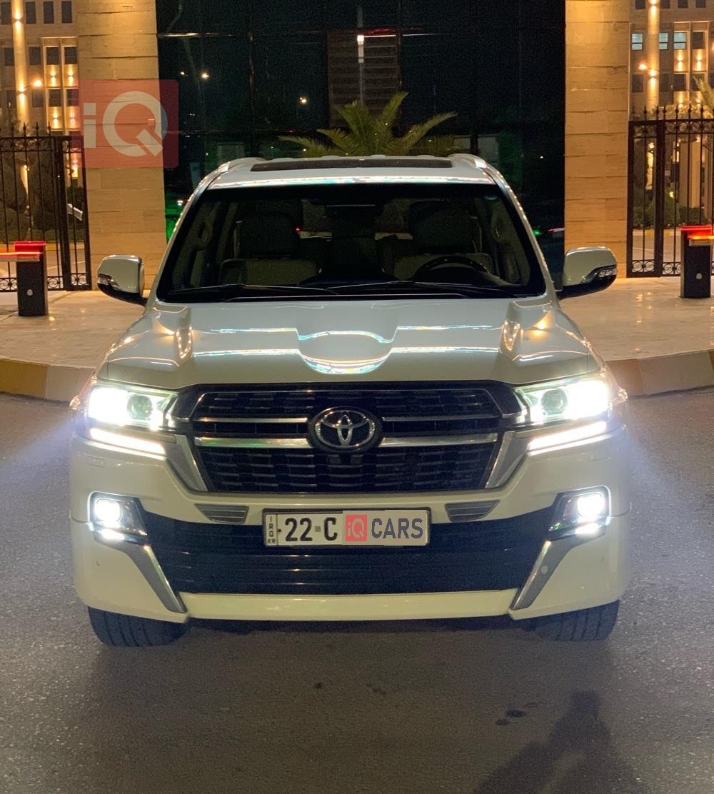 تويوتا لاندكروزر