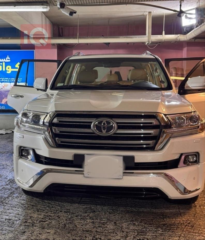تويوتا لاندكروزر