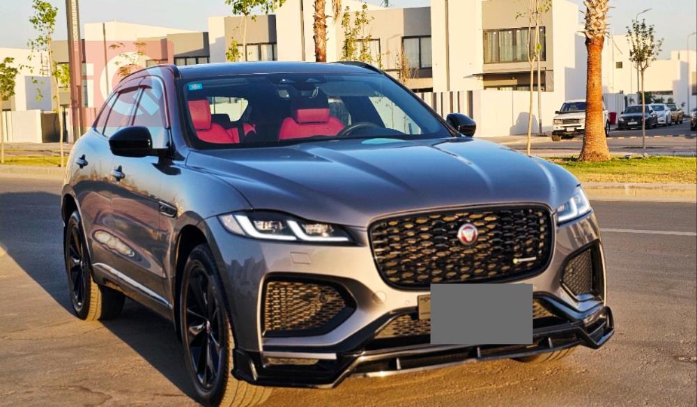 جاكوار إف-بيس