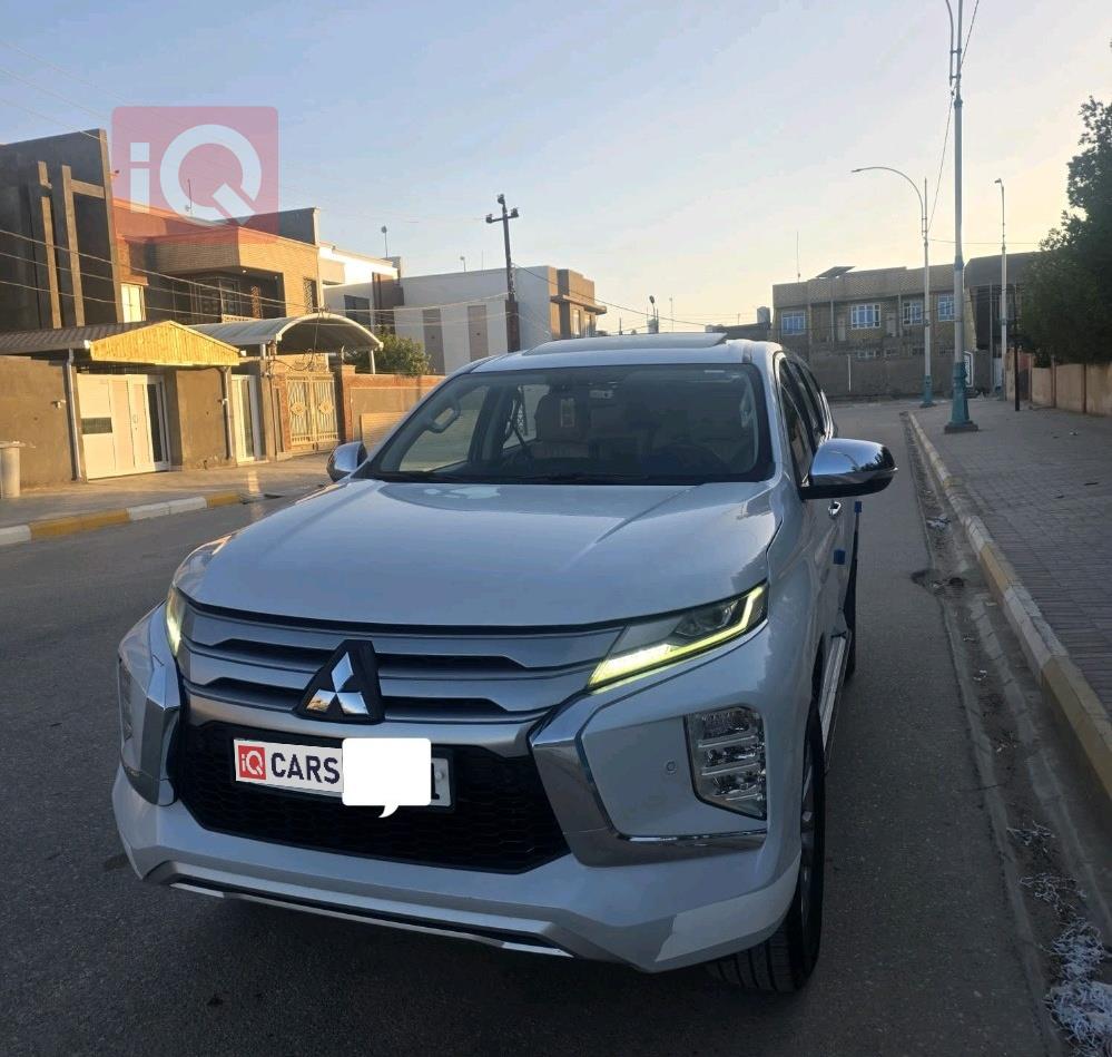 ميتسوبيشي باجيرو سبورت