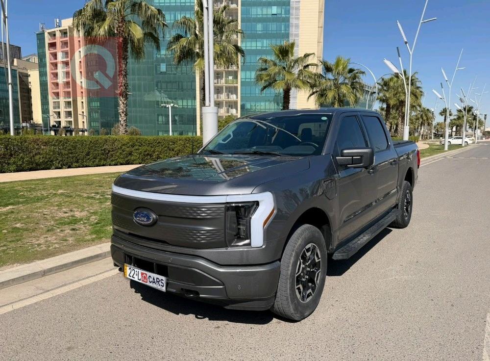 فورد F-150 لايتنينج