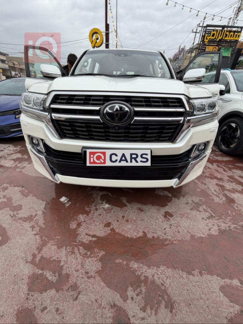 تويوتا لاندكروزر