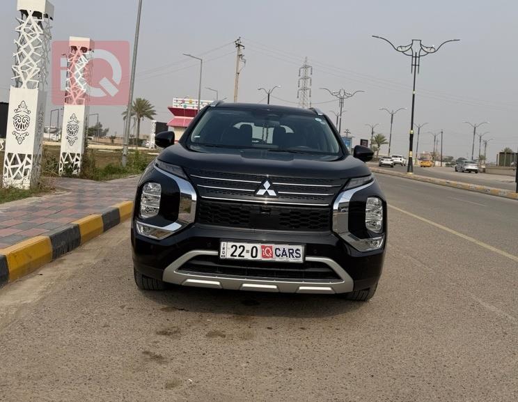 ميتسوبيشي اوتلاندر