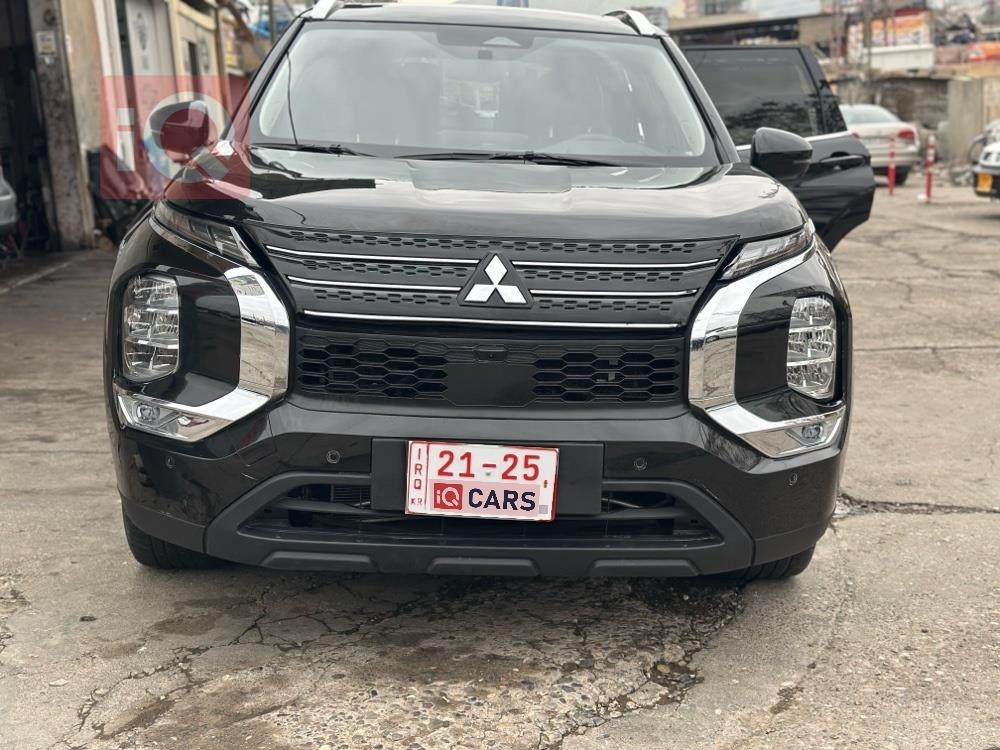 ميتسوبيشي اوتلاندر