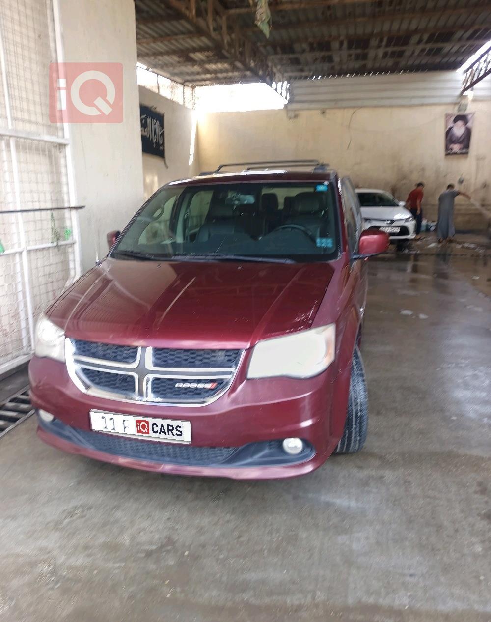 دودج جراند كارافان