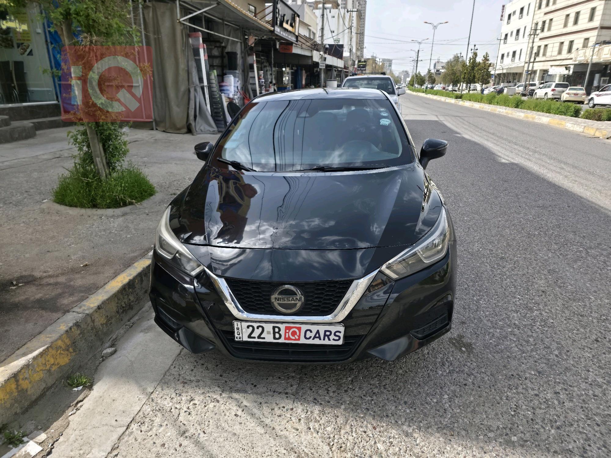 نيسان فيرسا