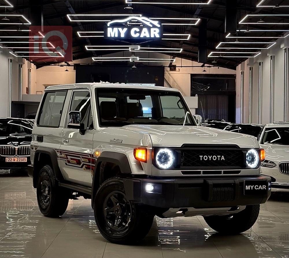 تويوتا لاند كروزر 70