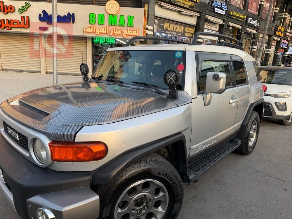 تويوتا إف جي كروزر