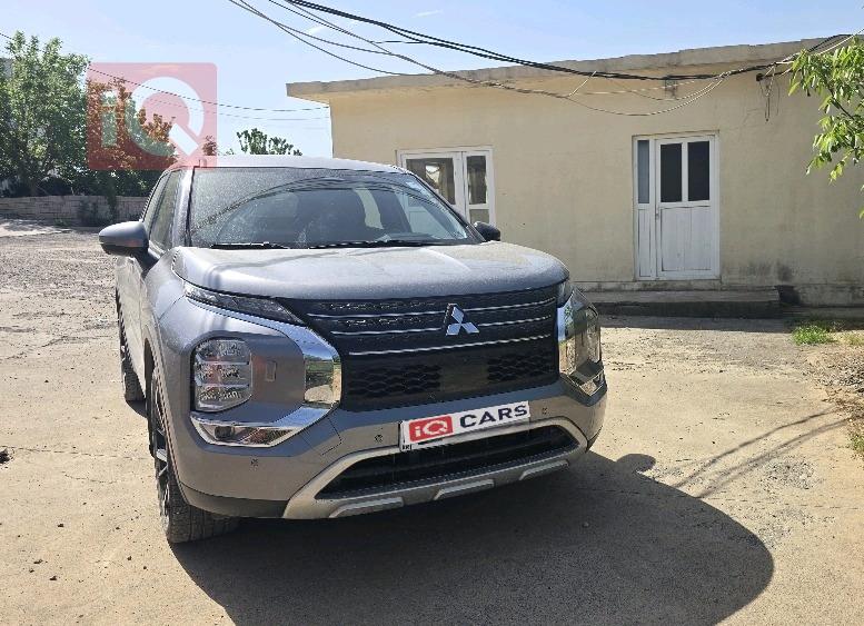 ميتسوبيشي اوتلاندر