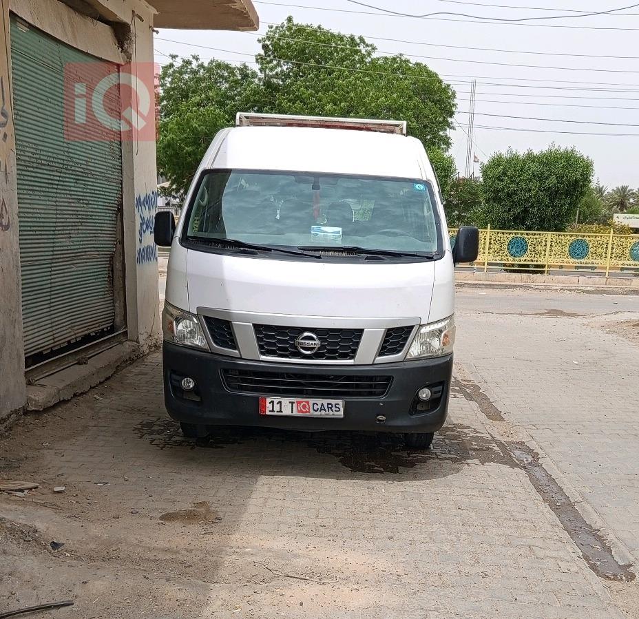 نيسان اورفان