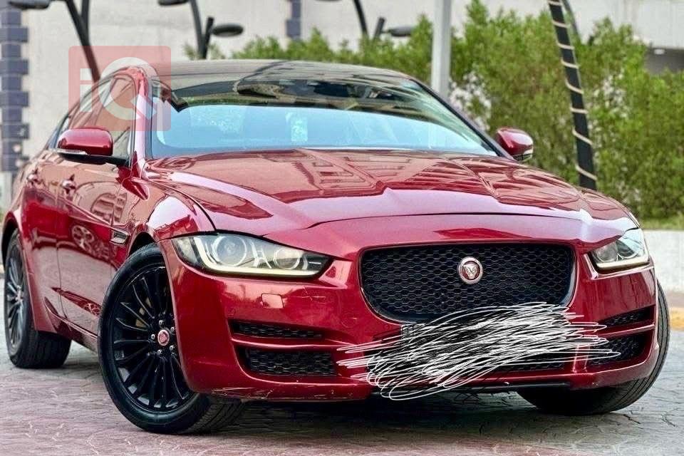 جاكوار XE