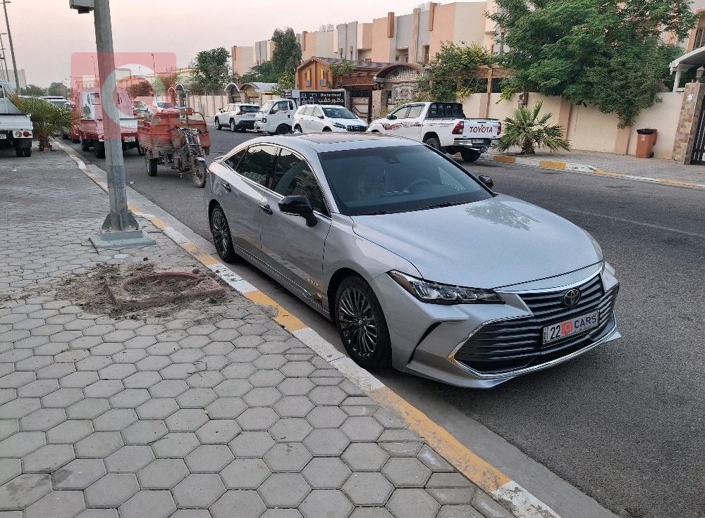 تويوتا أفالون