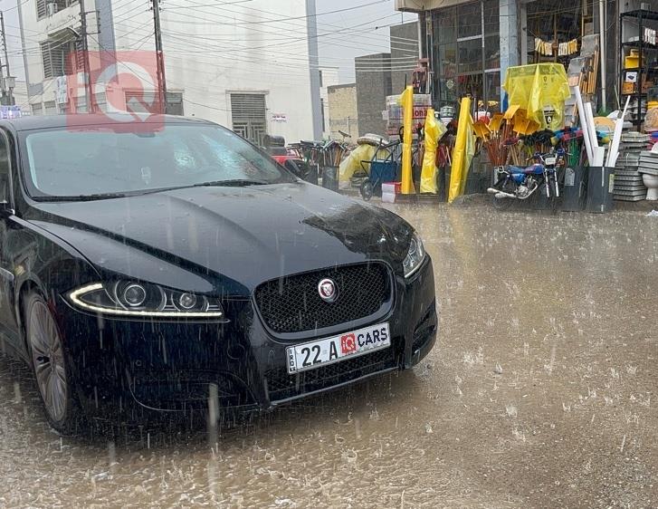 جاكوار XF