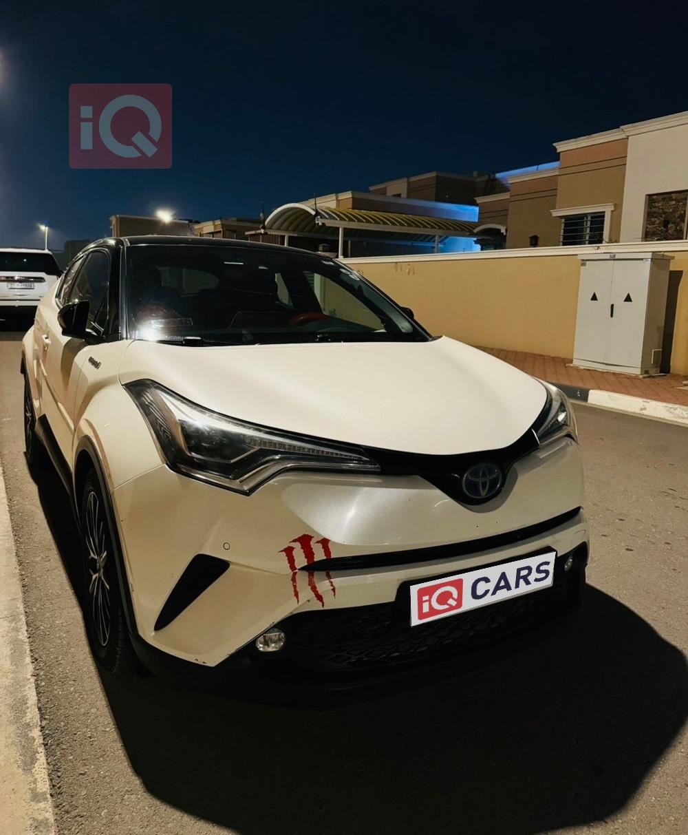 تويوتا CH-R