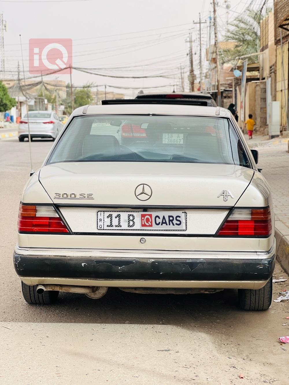 あっぷる Mercedes-Benz E-Class 1987 - $6,200 for sale