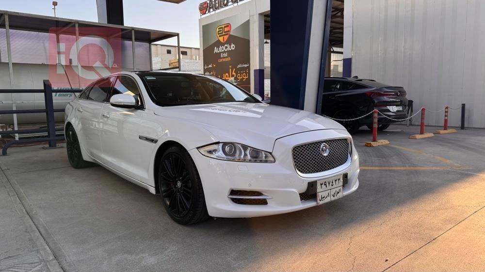 جاكوار XJ