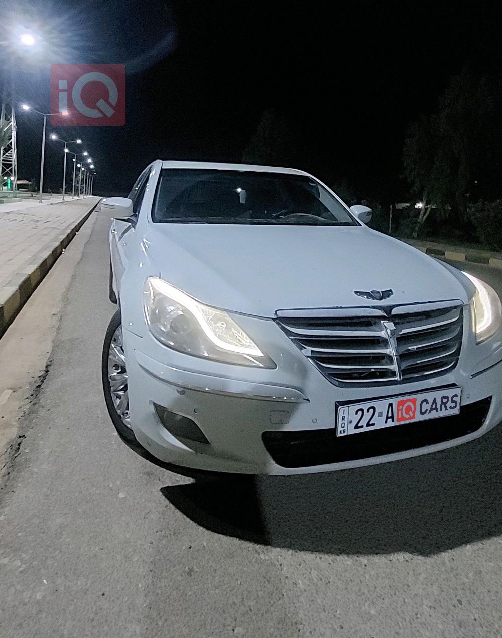 جنسس G70