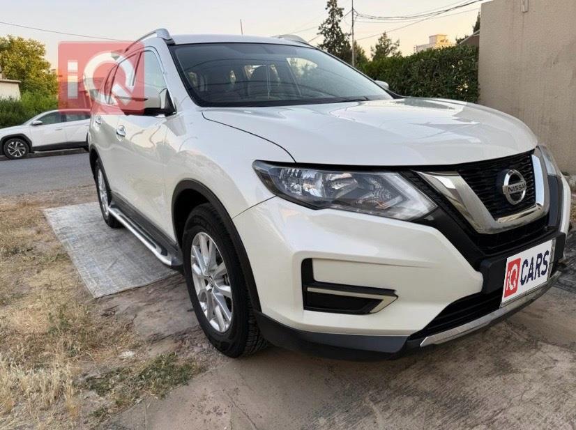 نيسان X-Trail