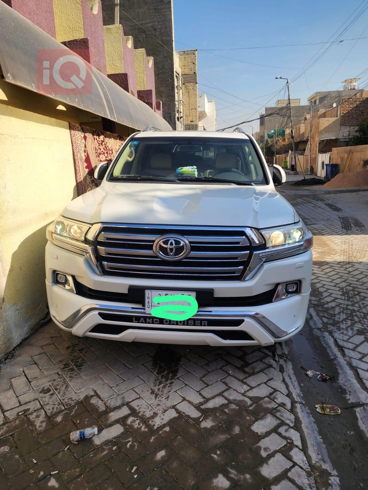 تويوتا لاندكروزر