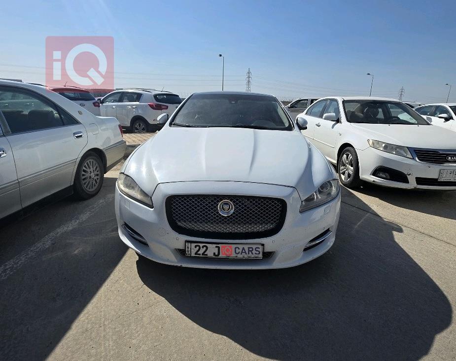 جاكوار XJ