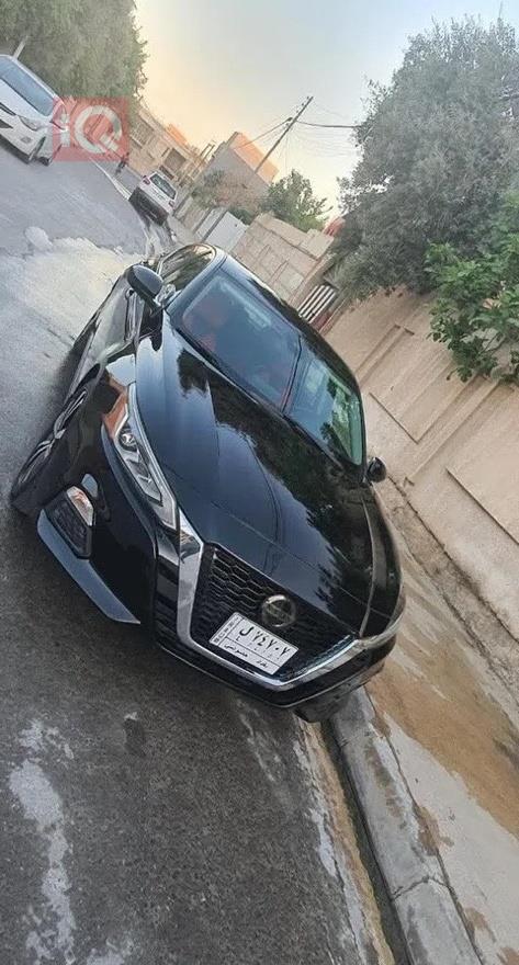 نيسان ألتيما