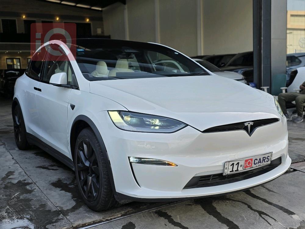 تسلا Model X