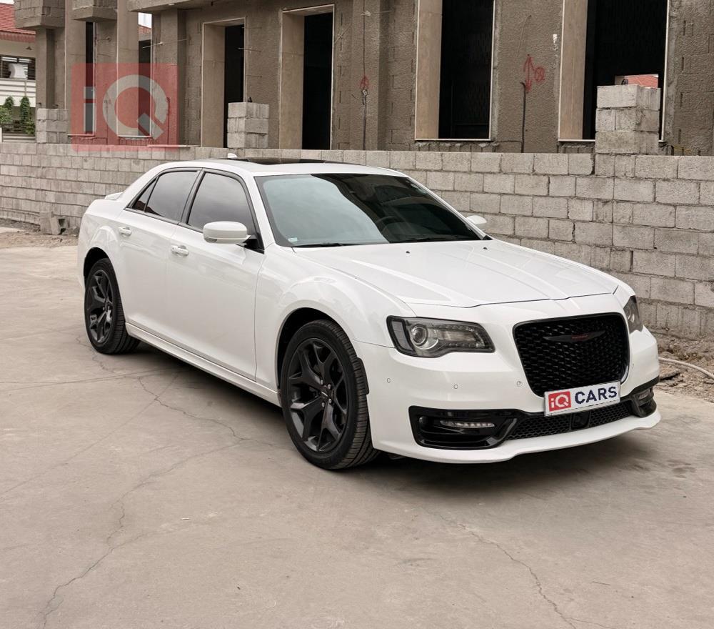كرايسلر 300
