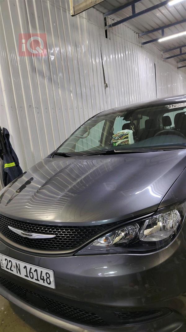 Chrysler Pacifica 2018 - $19,800 for sale