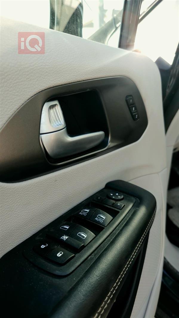 Carousel image 10