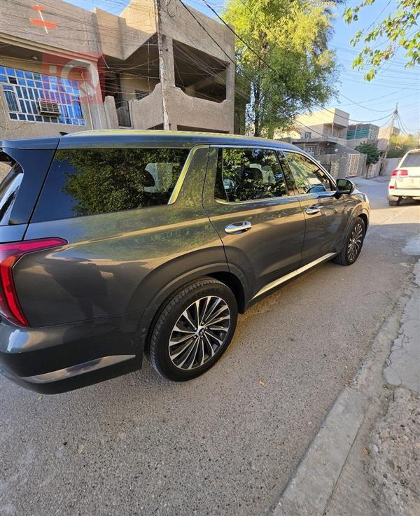 Carousel image 5