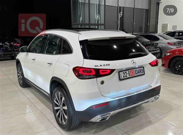 Carousel image 8