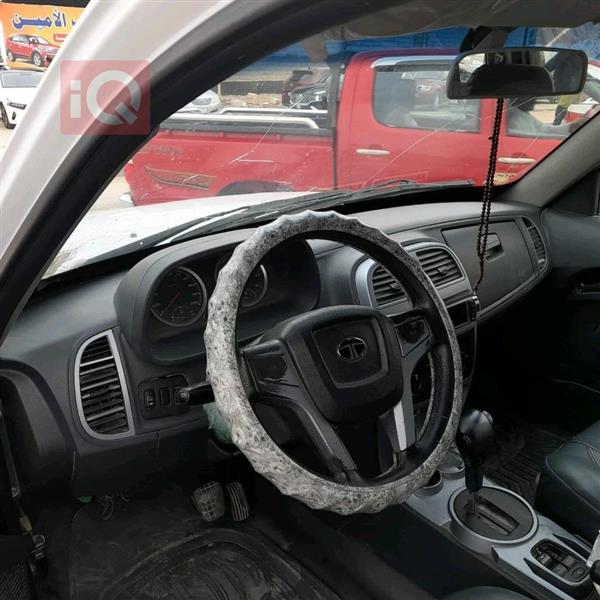 Carousel image 3