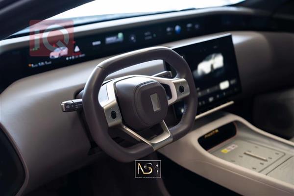 Carousel image 3