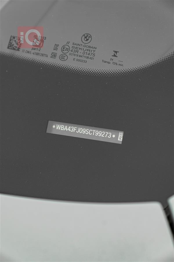 Carousel image 7