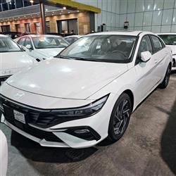 Hyundai Elantra 2024