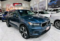 2022 فولفو XC40
