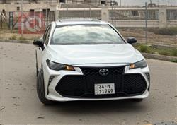 2019 تويوتا أفالون