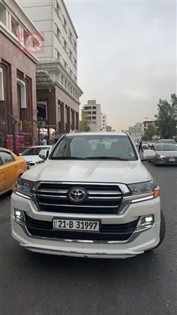 2020 تويوتا لاندكروزر