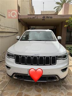 2018 جيب جراند شيروكي