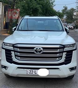 2022 تويوتا لاندكروزر