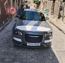 2019 كرايسلر 300
