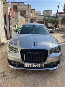 2016 كرايسلر 300