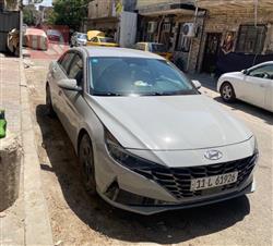 Hyundai Elantra 2022