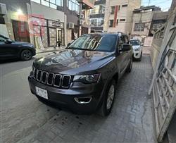2021 جيب جراند شيروكي