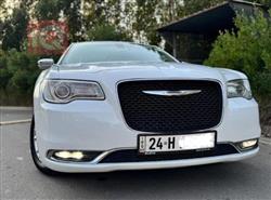 2016 كرايسلر 300