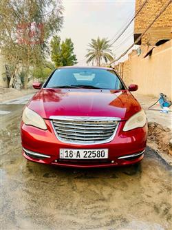 2014 كرايسلر 200
