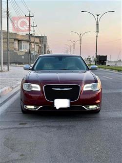 2016 كرايسلر 300