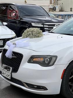 2019 كرايسلر 300