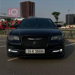 2016 كرايسلر 300
